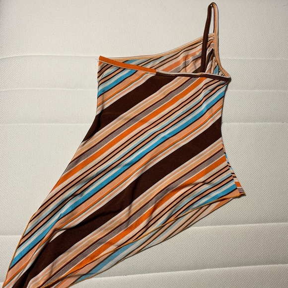 asymmetrical top - Picture 4 of 4